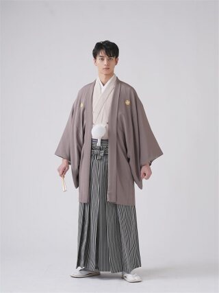 【和装】新郎様の紋付紹介