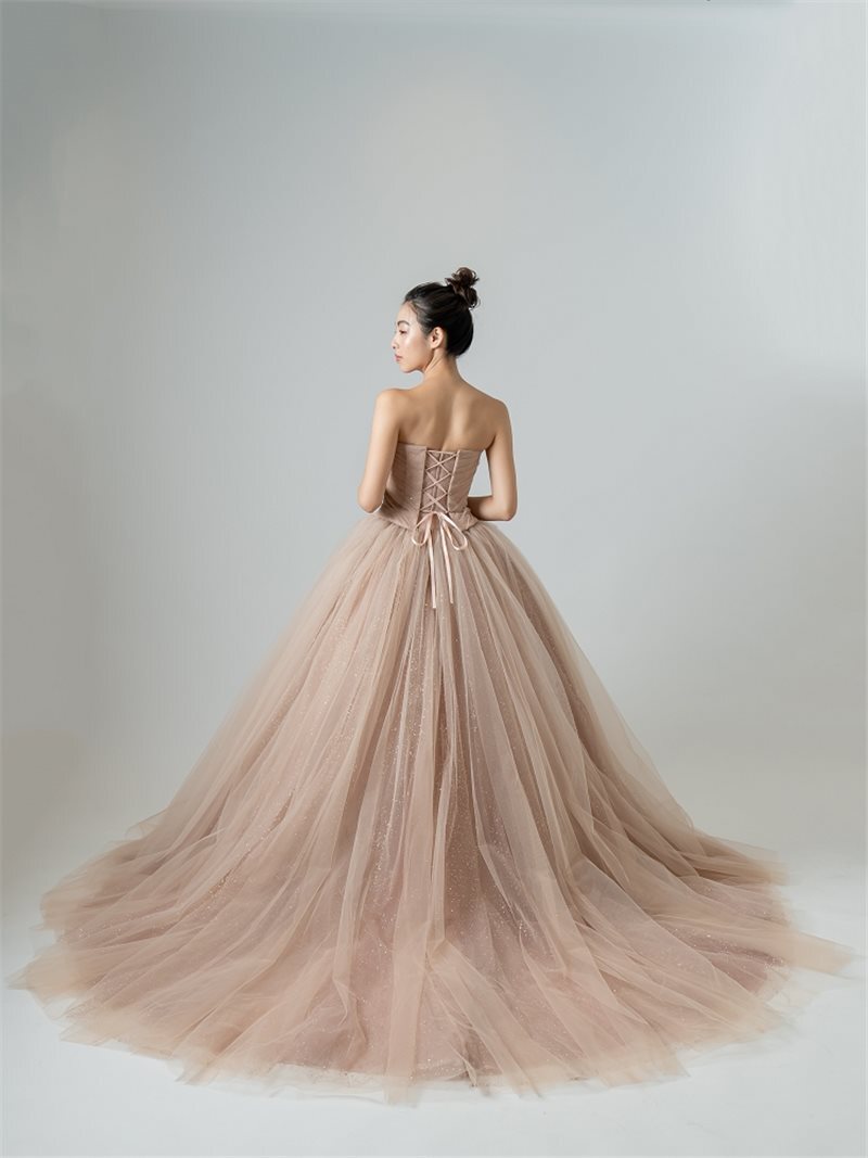 新作ドレス　続々入荷してます！