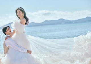 衣裳はクチュールナオコで♡KIYOKO HATAも取り揃えております