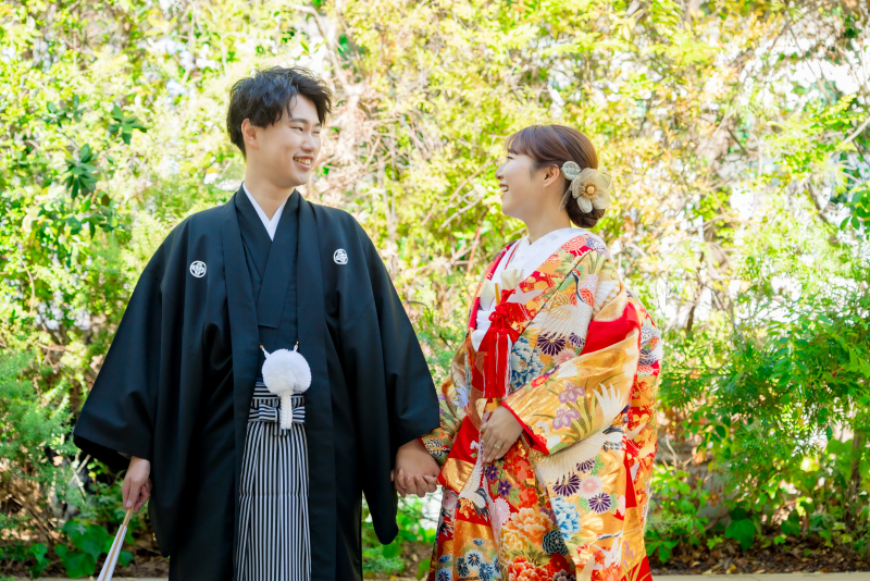 emormaカラードレス付きプランが人気！自分らしさを叶えるフォトウェディング術