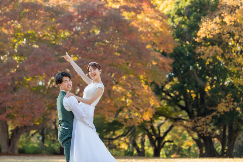 emormaカラードレス付きプランが人気！自分らしさを叶えるフォトウェディング術