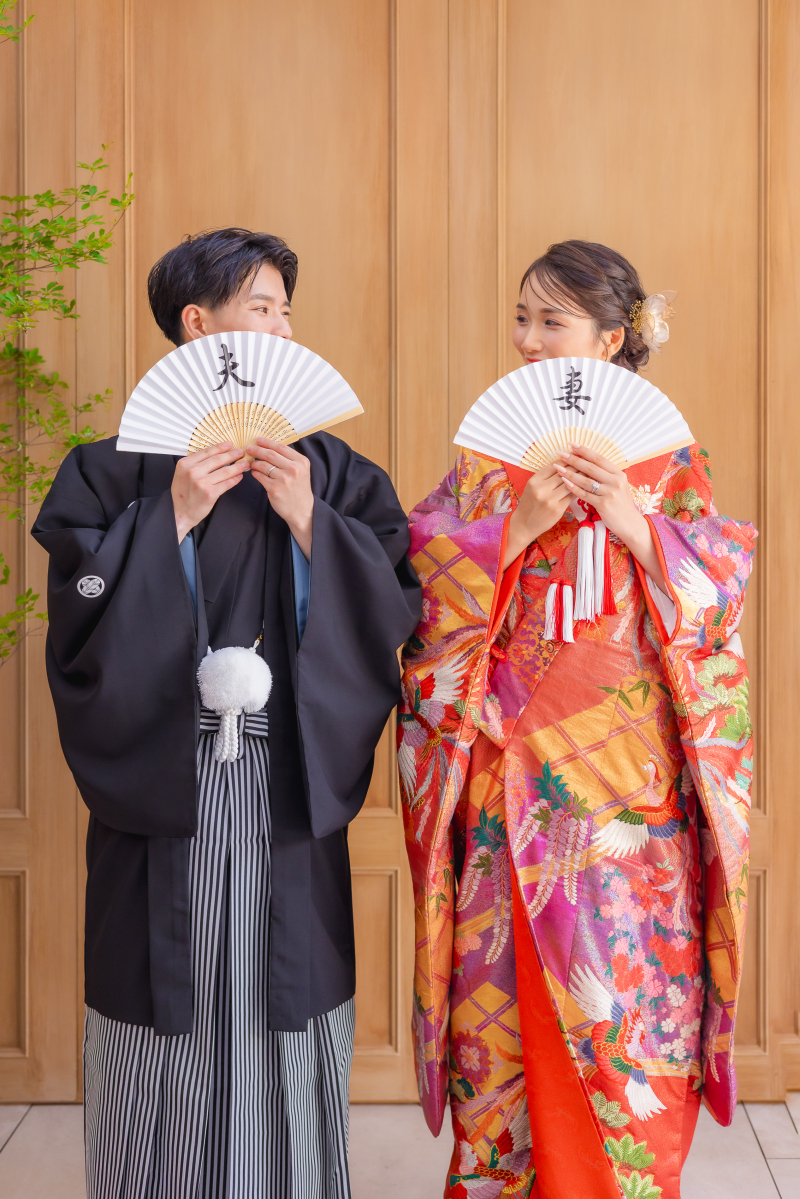 仕上がりで差がつく！フォト婚アルバムのデザインオプション特集【emorma】