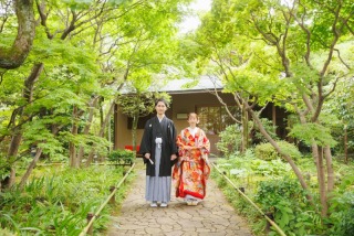 秋色に包まれて。和装で叶える、季節を感じるフォトウェディング