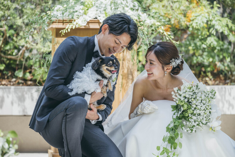 フォトウエディングをもっとおしゃれに!人気の撮影小物BEST5とおすすめ活用テク