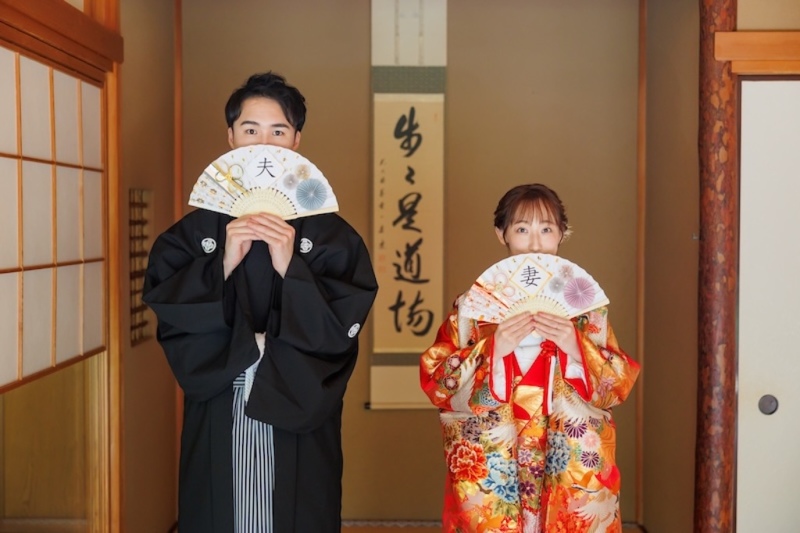  “写真映え”にこだわるなら！小物とポージングの黄金バランス