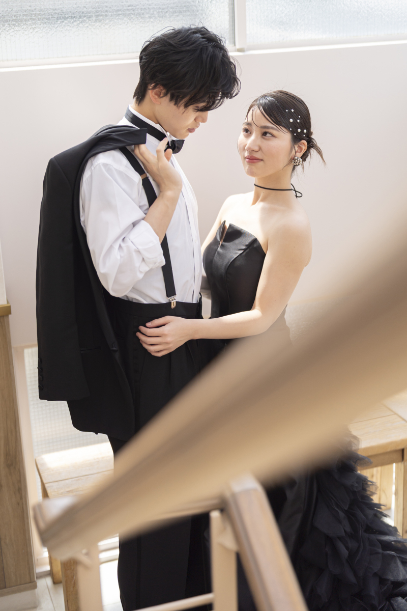 衣装だけじゃない!“ヘッドアクセ”で差がつく花嫁スタイル【emorma】