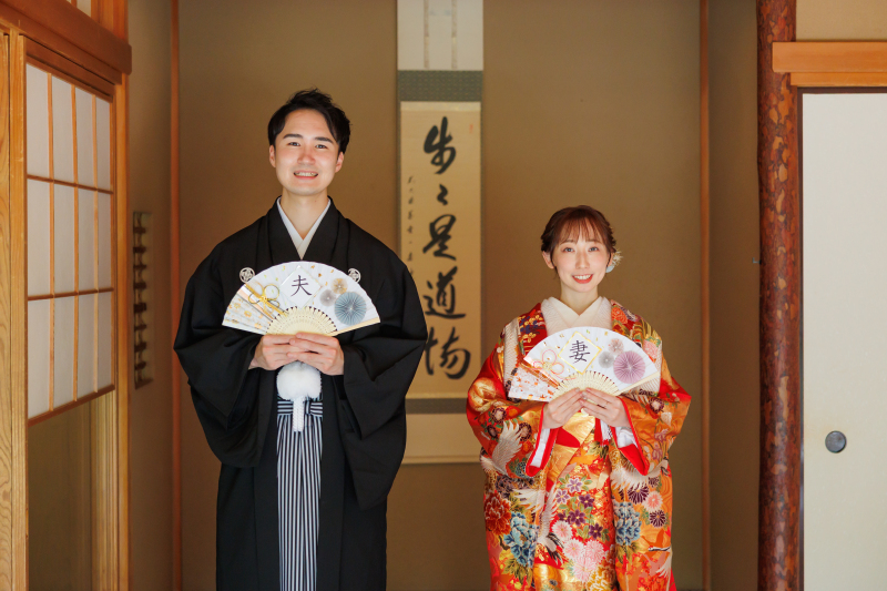 伝統美×華やかさ。今こそ残したい“色打掛”フォトの魅力