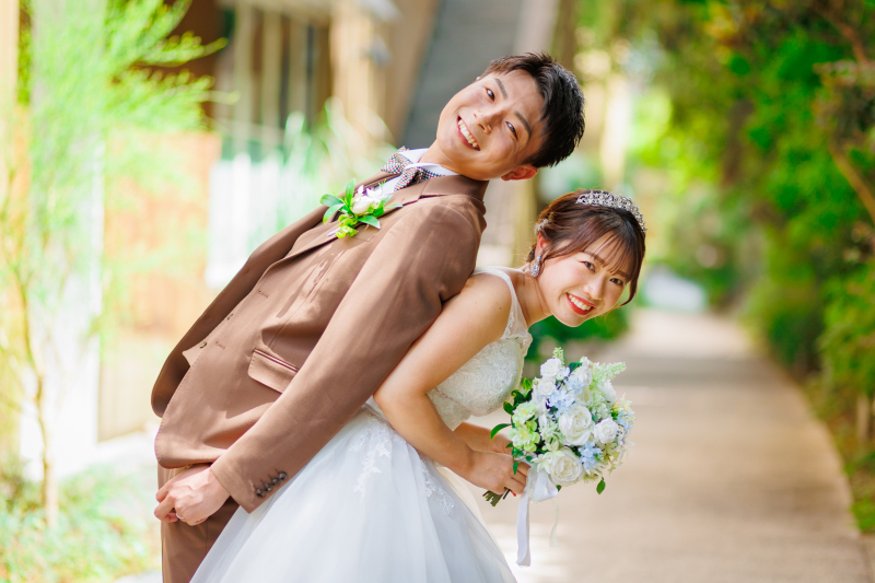 「緑と木漏れ日が彩る、夏休みのロケーション撮影」