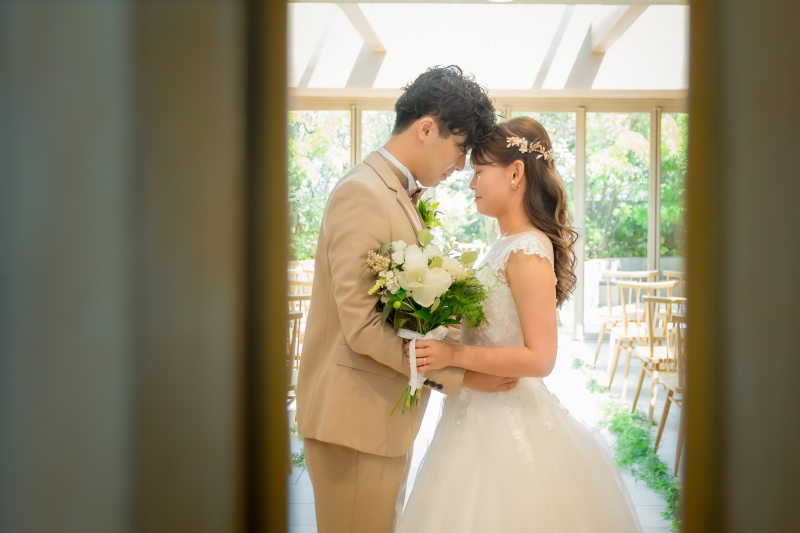 【emorma】フォトウェディングで人気の小物・アイテム活用術