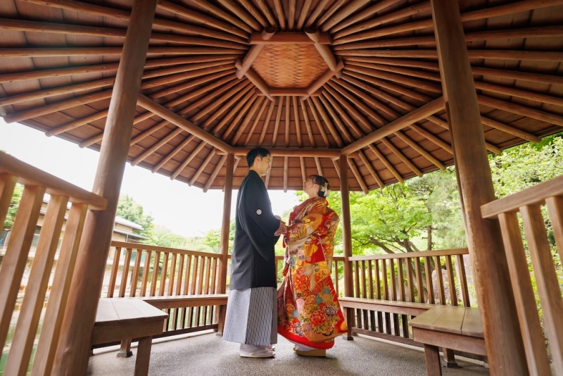 タキシードで差をつける花婿スタイル｜フォトウェディングでの選び方