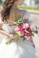 ピンクブーケとブートニア