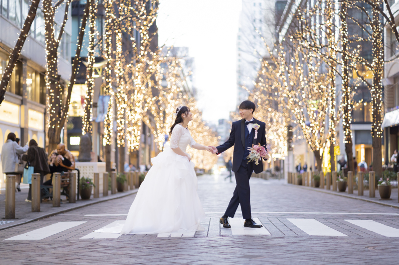 冬のフォトウェディングにぴったり！寒さ対策も叶うドレスコーデ特集｜emorma