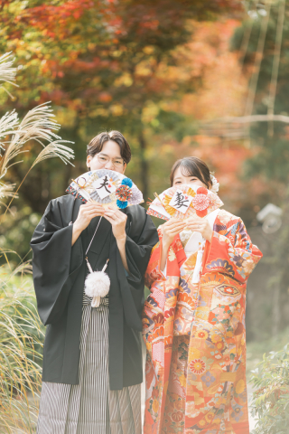 紅葉と色打掛で楽しむ、日本らしい秋のウェディング