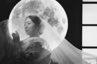 スタジオ内なのに…!??