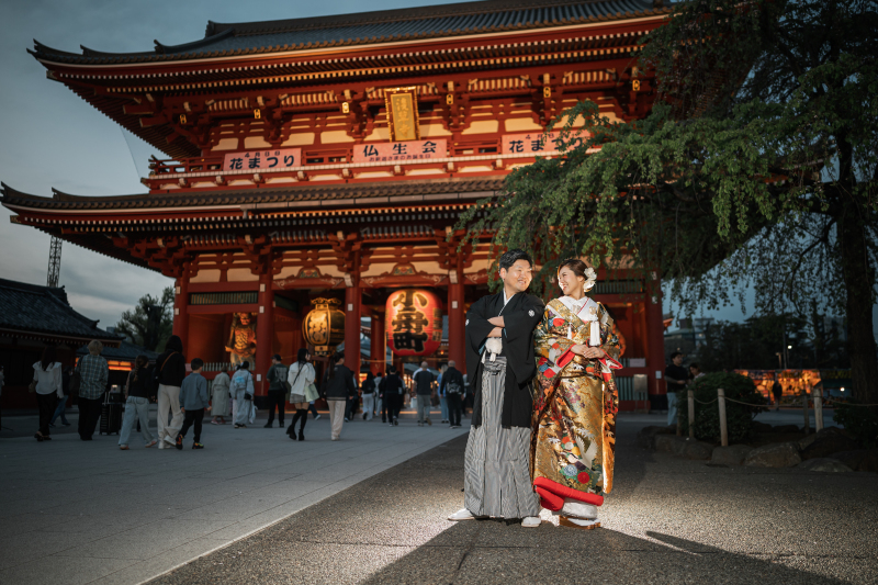 浅草ロケーションで叶える、大人の和装前撮り。夕景から夜景へ移り変わる特別な時間
