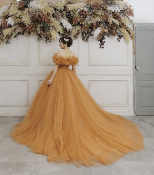 【N E W】カラードレスのご紹介