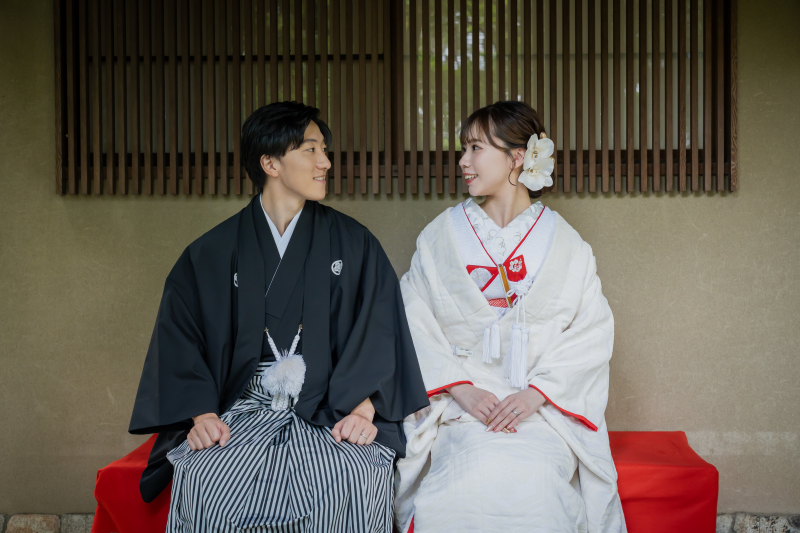 2度可愛さが楽しめる【白無垢×色掛下】