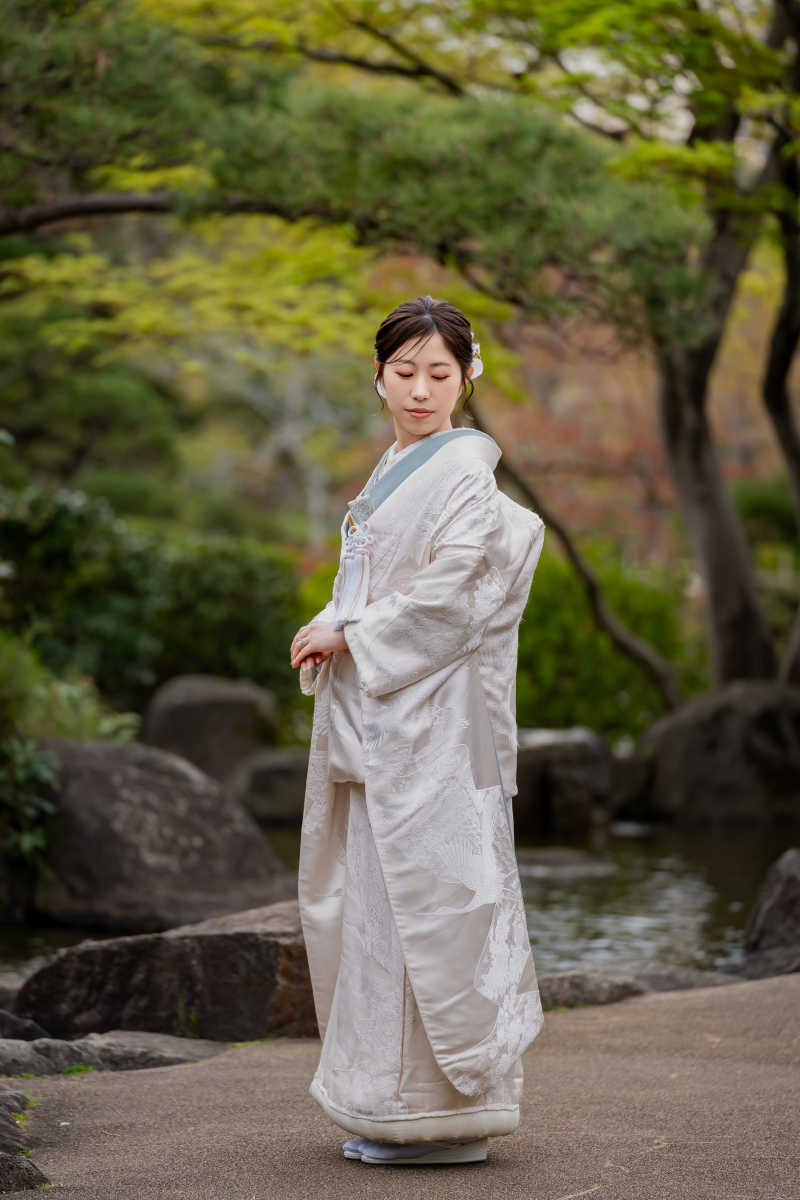 春の和装ロケーション撮影 in平成庭園｜白無垢と桜に包まれる昼フォトウェディング