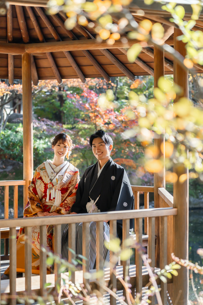 秋の先取り予約は色づいた美しい目白庭園で