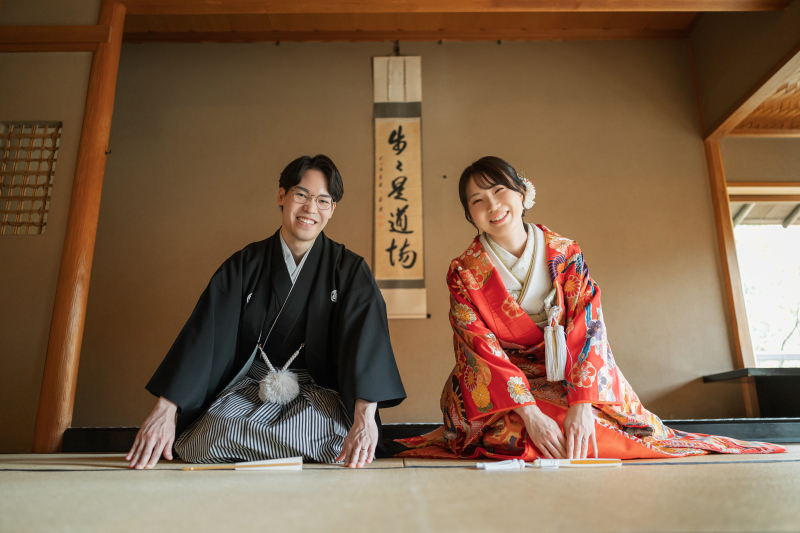 紅葉と色打掛で楽しむ、日本らしい秋のウェディング