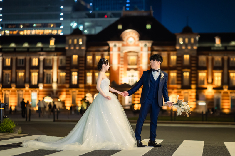 胸元で変わる印象美。ネックラインのおさらい