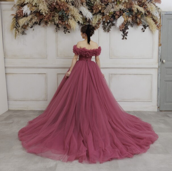 【N E W】カラードレスのご紹介