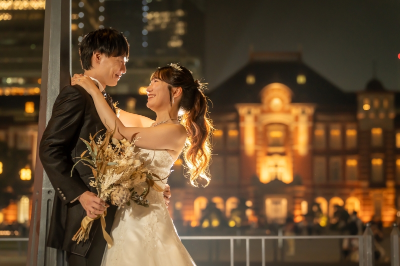 夜景に映えるブラックタキシード★