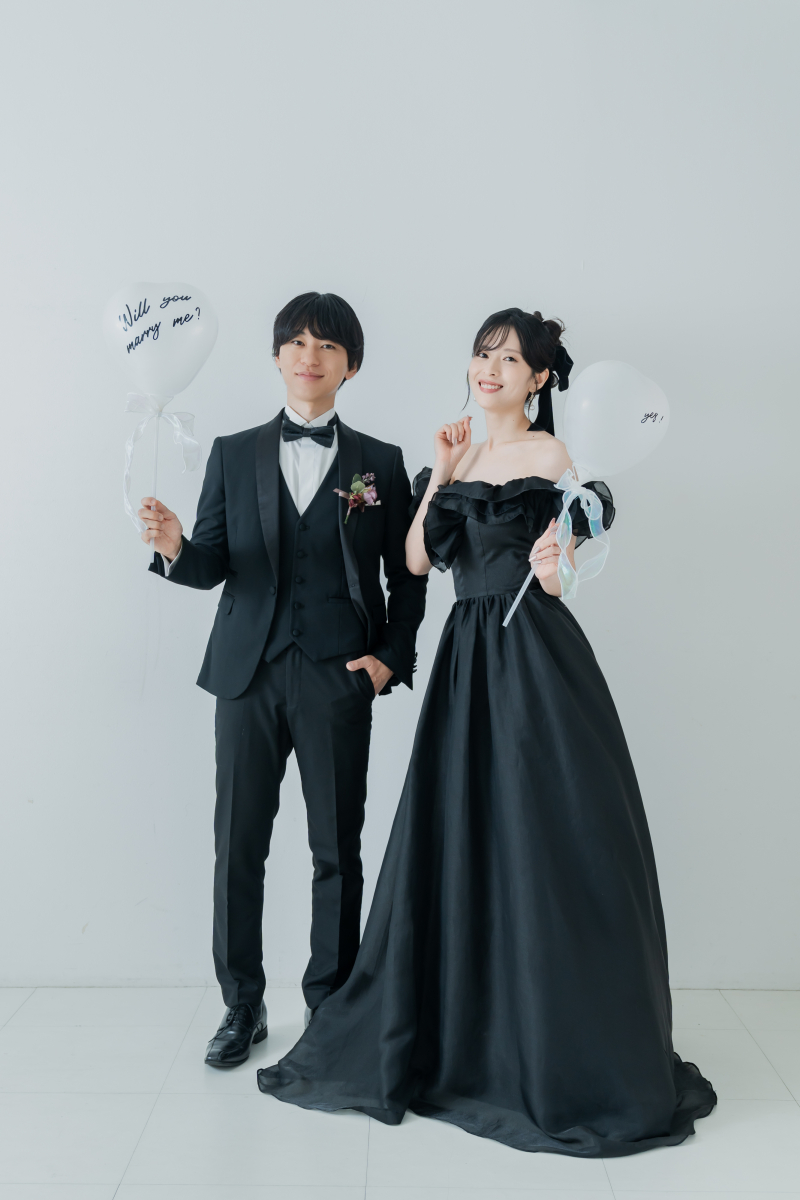 ホワイトスタジオで叶えるシンプルフォトウェディング