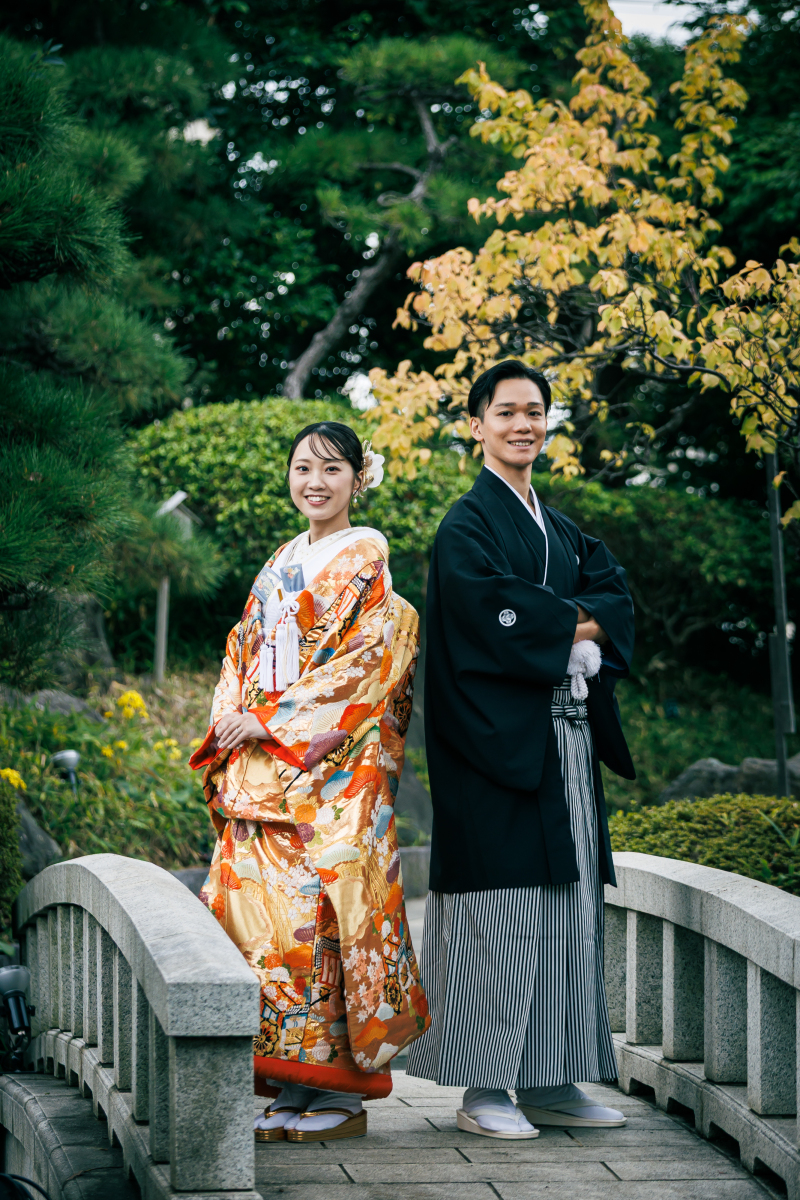 深い緑と紅葉に包まれる♡花畑庭園の和装フォト