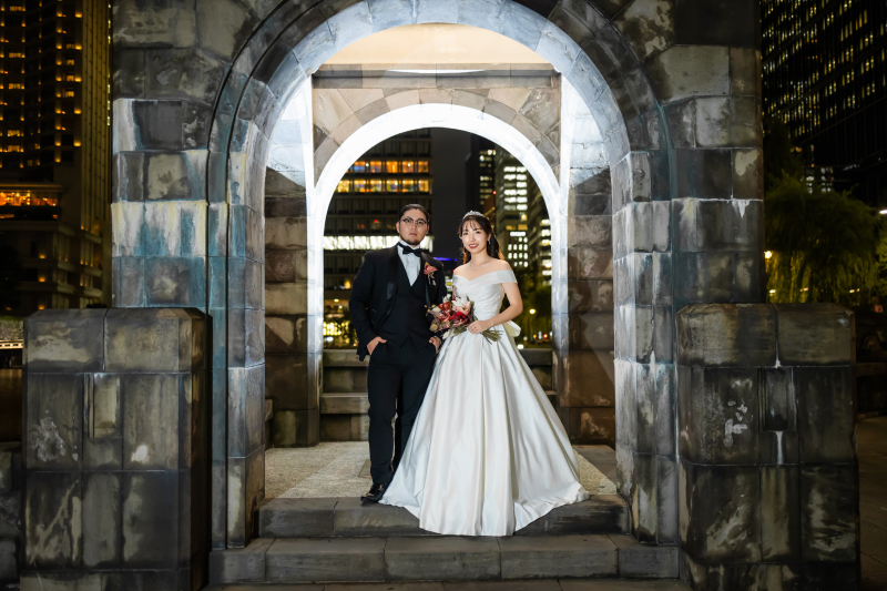 夜景に映えるブラックタキシード★