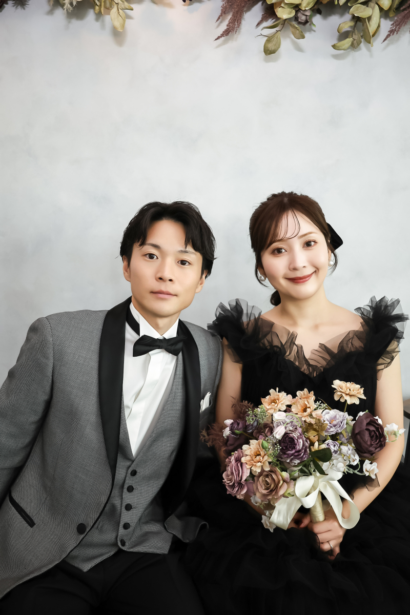 ブラックドレスだからこそ叶う♪シンプルポーズの魅力