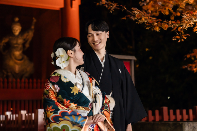 紅葉と浅草の街並みを楽しむ♡秋のウェディングフォト