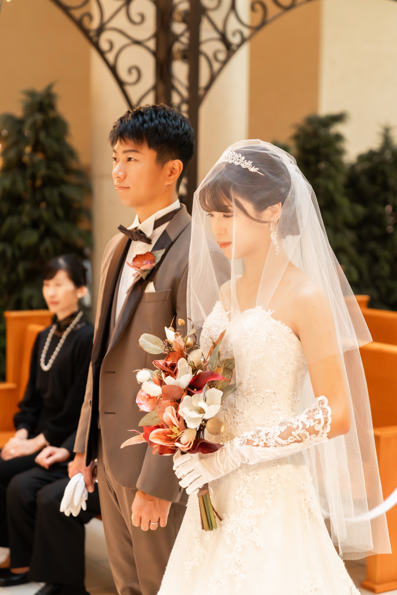 花嫁と花婿のグローブに込められた想い