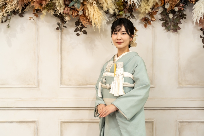 2度可愛さが楽しめる【白無垢×色掛下】
