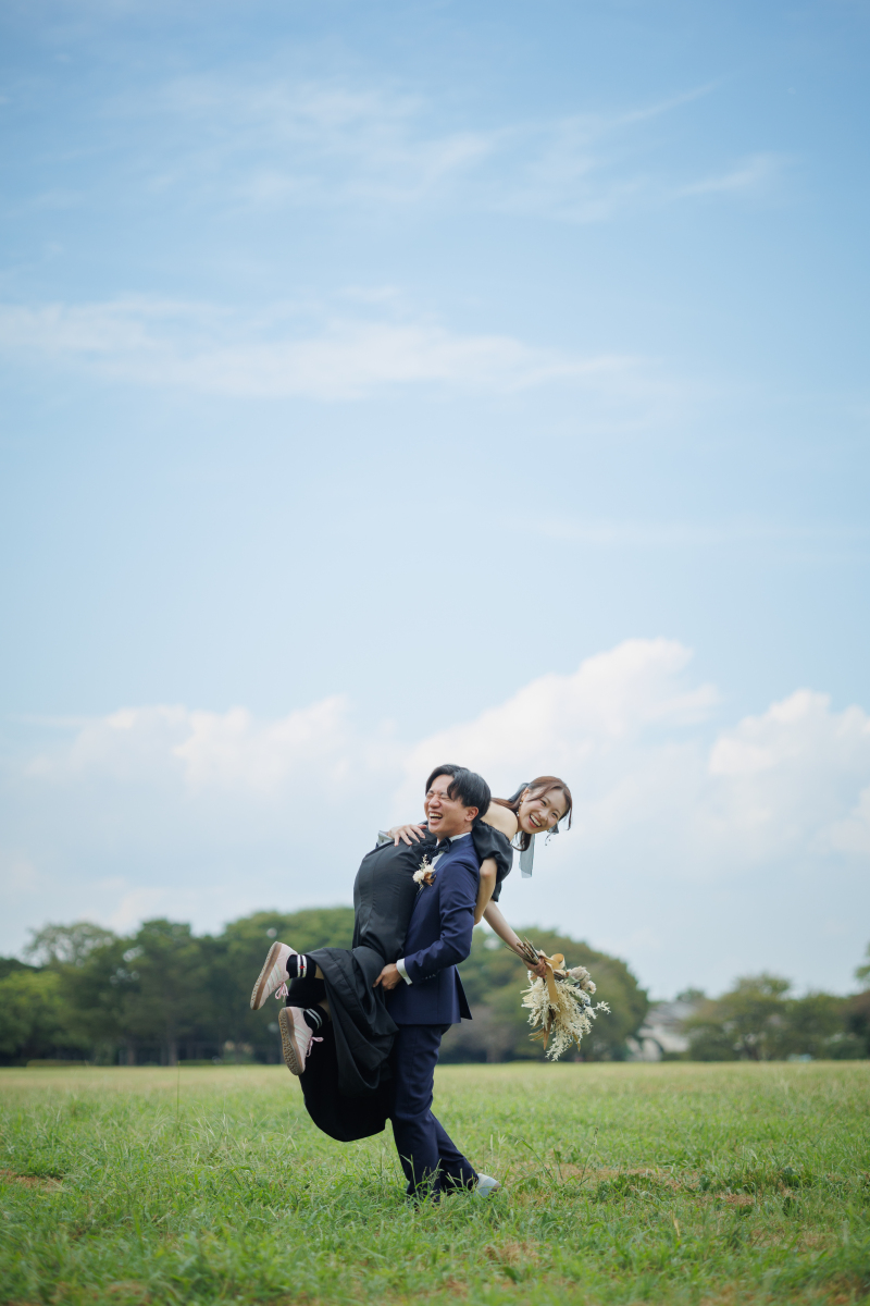 空と一緒に残すウェディングフォト