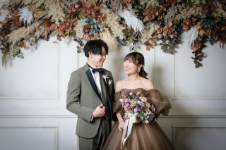 ドレスとタキシードで「シミラールック」