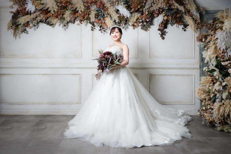 洋装も和装も“着放題”！139,000円で叶える前撮りスタジオプランの魅力