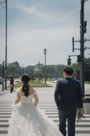 街と光がふたりを引き立てる。丸の内&東京駅付近でのロケフォトの魅力