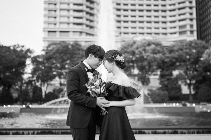 光が引き立てる♡ドレスが魅せる昼と夜の表情