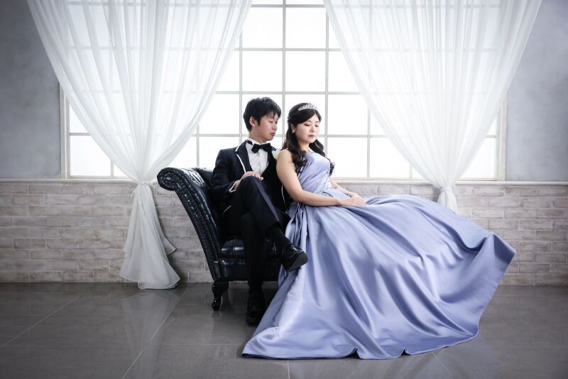 光沢感が魅力なサテンドレス♥°˖