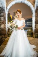 ドレス選びで知っておきたい！ネックライン2種類のご紹介❁