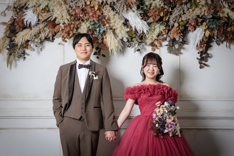 可憐な美しさを纏うピンクドレス