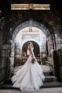 魅力を引き立てる200着以上のドレスは全て無料！！