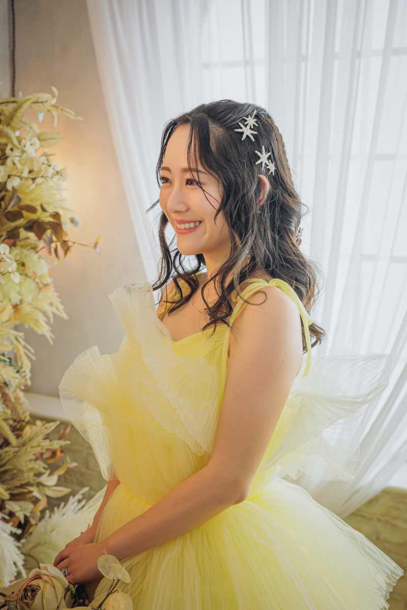 淡いイエローが咲く★ティアードチュールドレスの一日