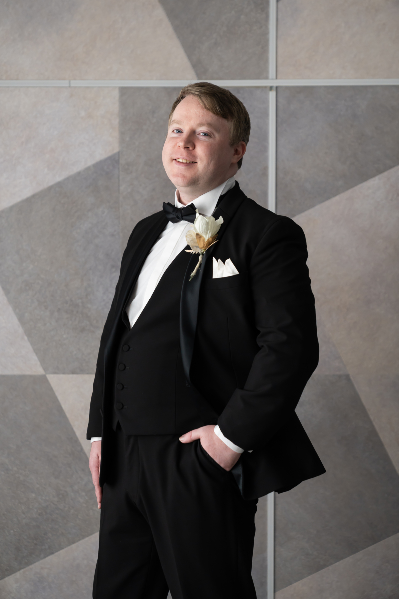 ブラックタキシード &times; マーメイドドレス 　洗練された大人フォトウェディング 