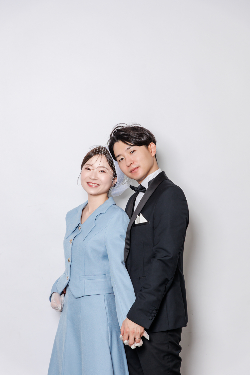 【スタジオ撮影を叶える】結婚の報告や記念日にお気に入りの1枚を