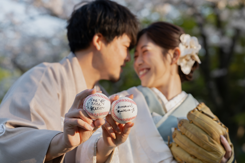 春の和装ロケーション撮影 in平成庭園｜白無垢と桜に包まれる昼フォトウェディング