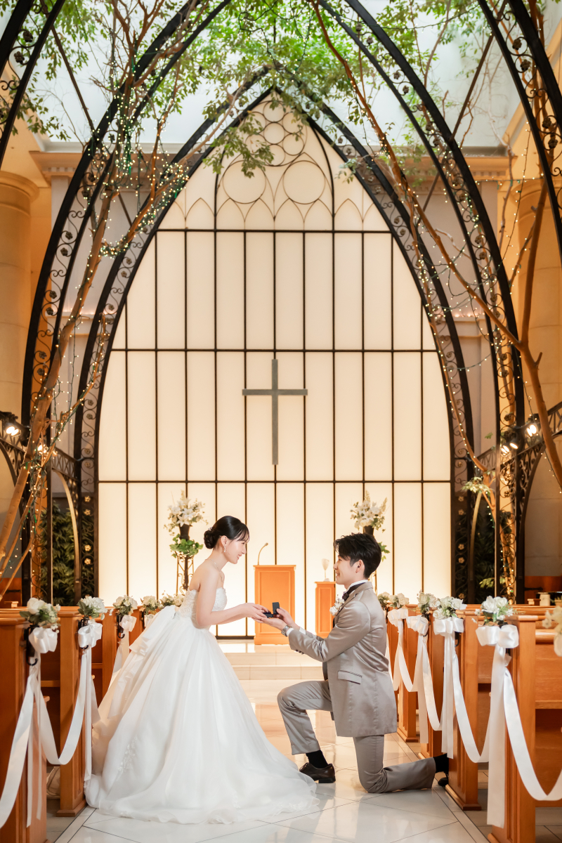 チャペルだから叶う 結婚式のようなウェディングフォト