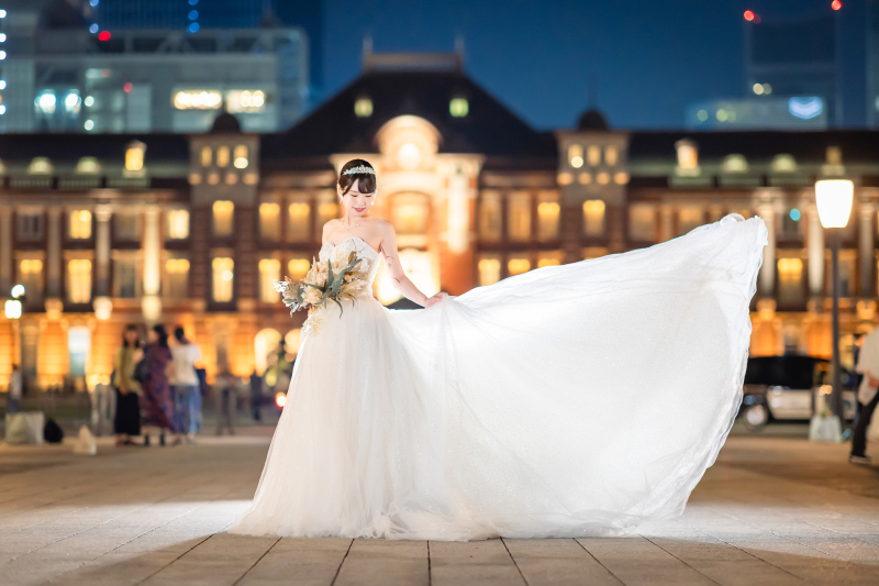 胸元で変わる印象美。ネックラインのおさらい