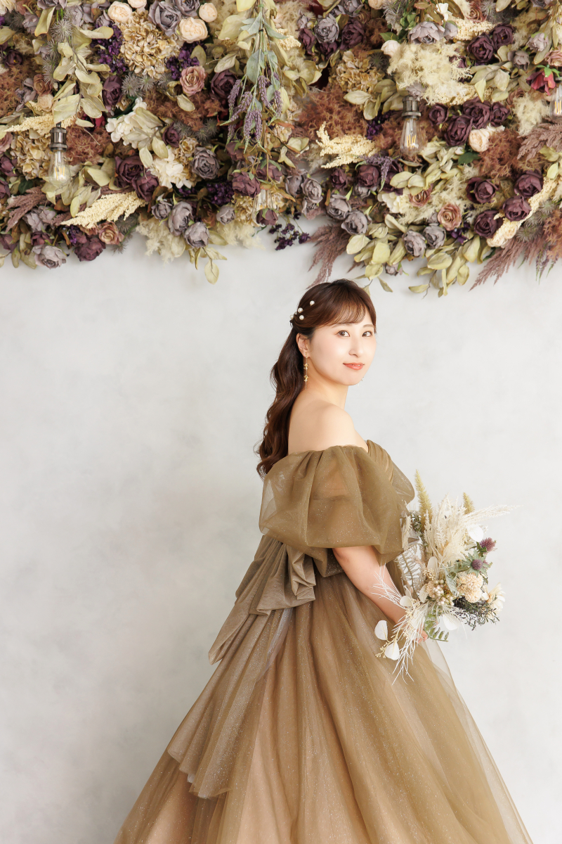 後ろ姿で魅せる写真映えドレス♪